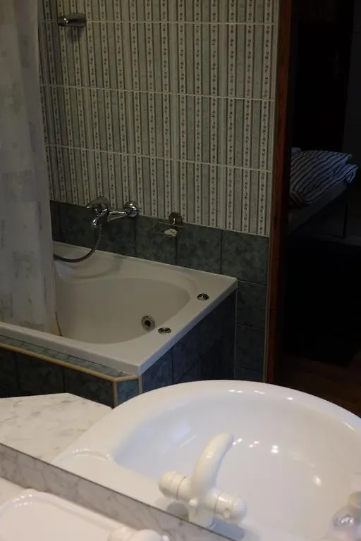 Academus Pub & Guest House Breslau 3*,  Polen